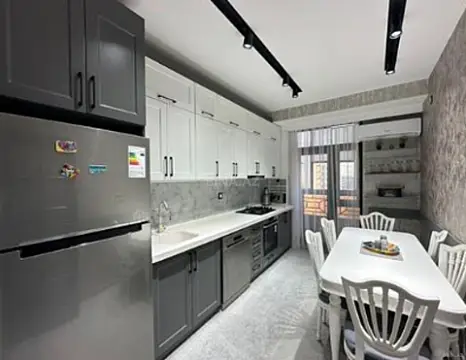 Satılır 3 otaqlı mənzil 117 m²