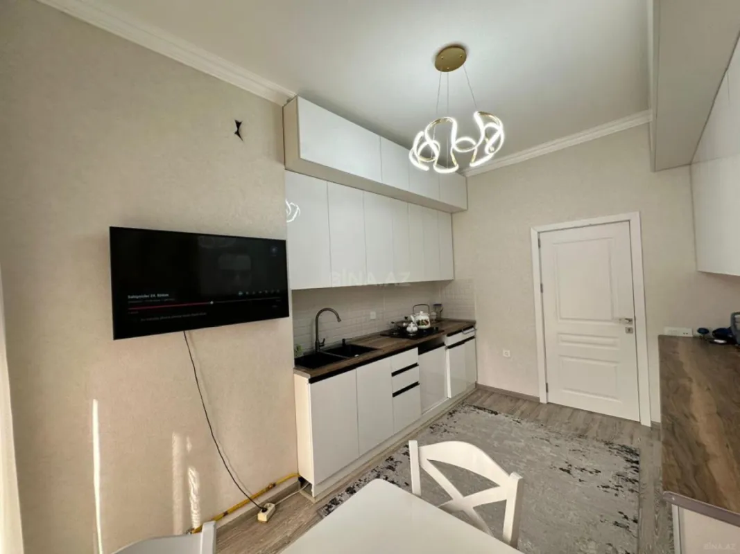 Satılır 3 otaqlı mənzil 103 m²