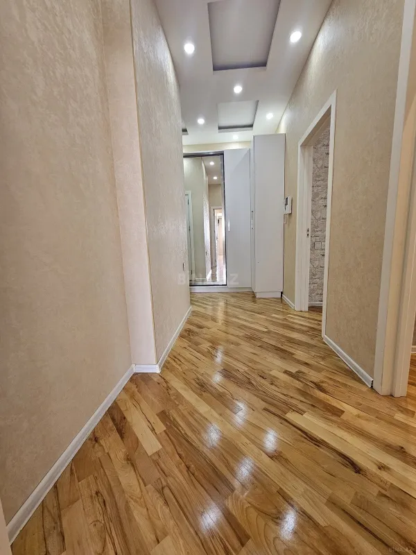 Satılır 3 otaqlı mənzil 100 m²