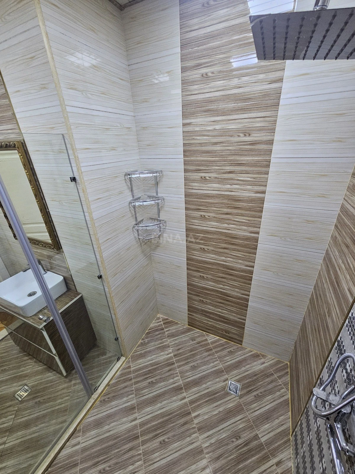 Satılır 3 otaqlı mənzil 100 m²