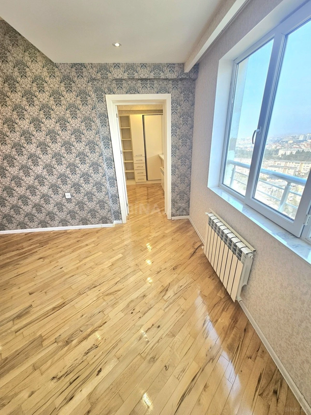Satılır 3 otaqlı mənzil 100 m²