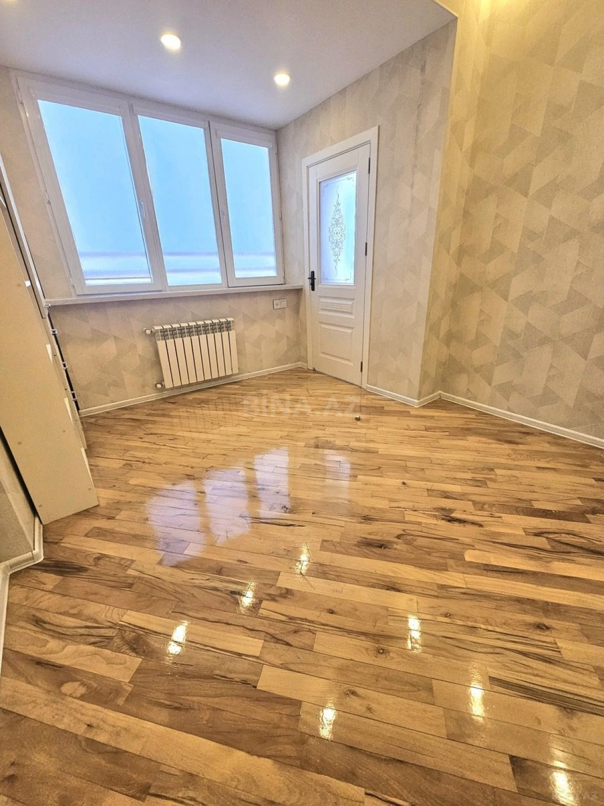 Satılır 3 otaqlı mənzil 100 m²