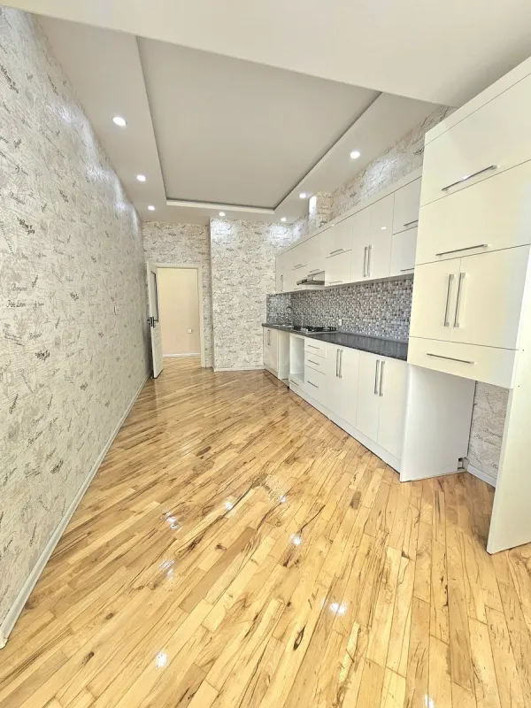 Satılır 3 otaqlı mənzil 100 m²
