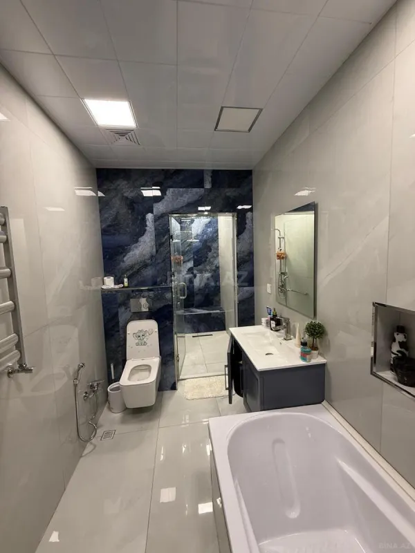 Satılır 3 otaqlı mənzil 106 m²