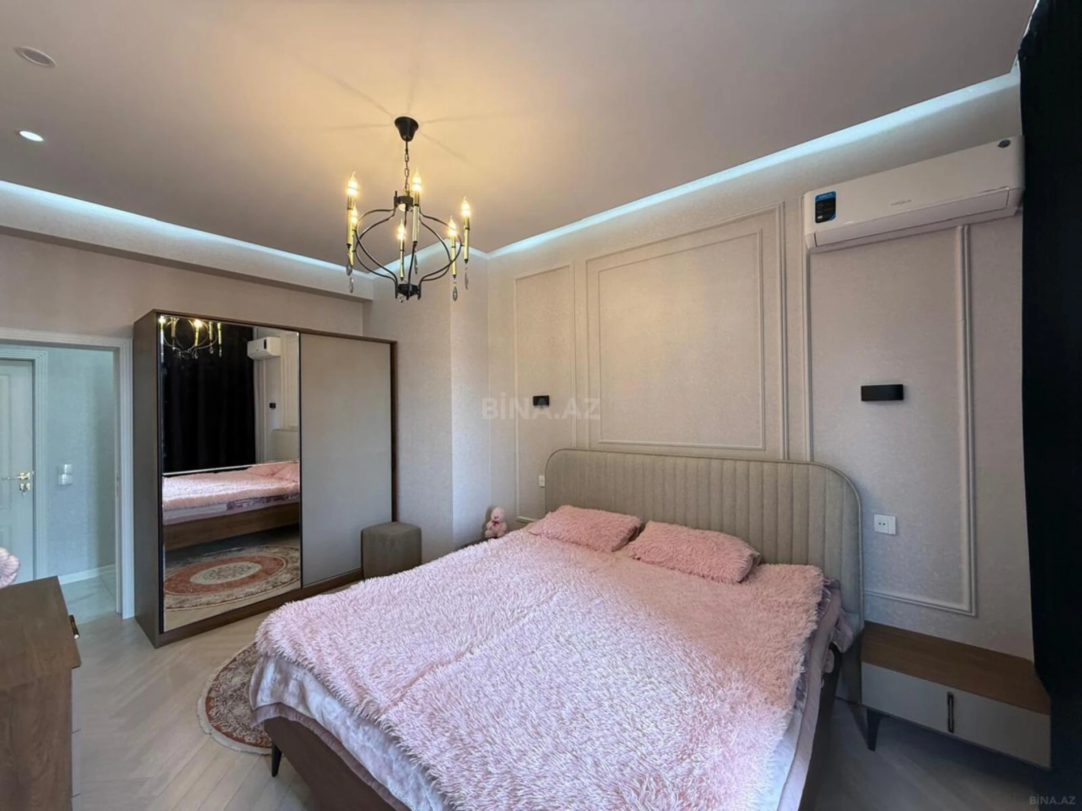 Satılır 3 otaqlı mənzil 106 m²