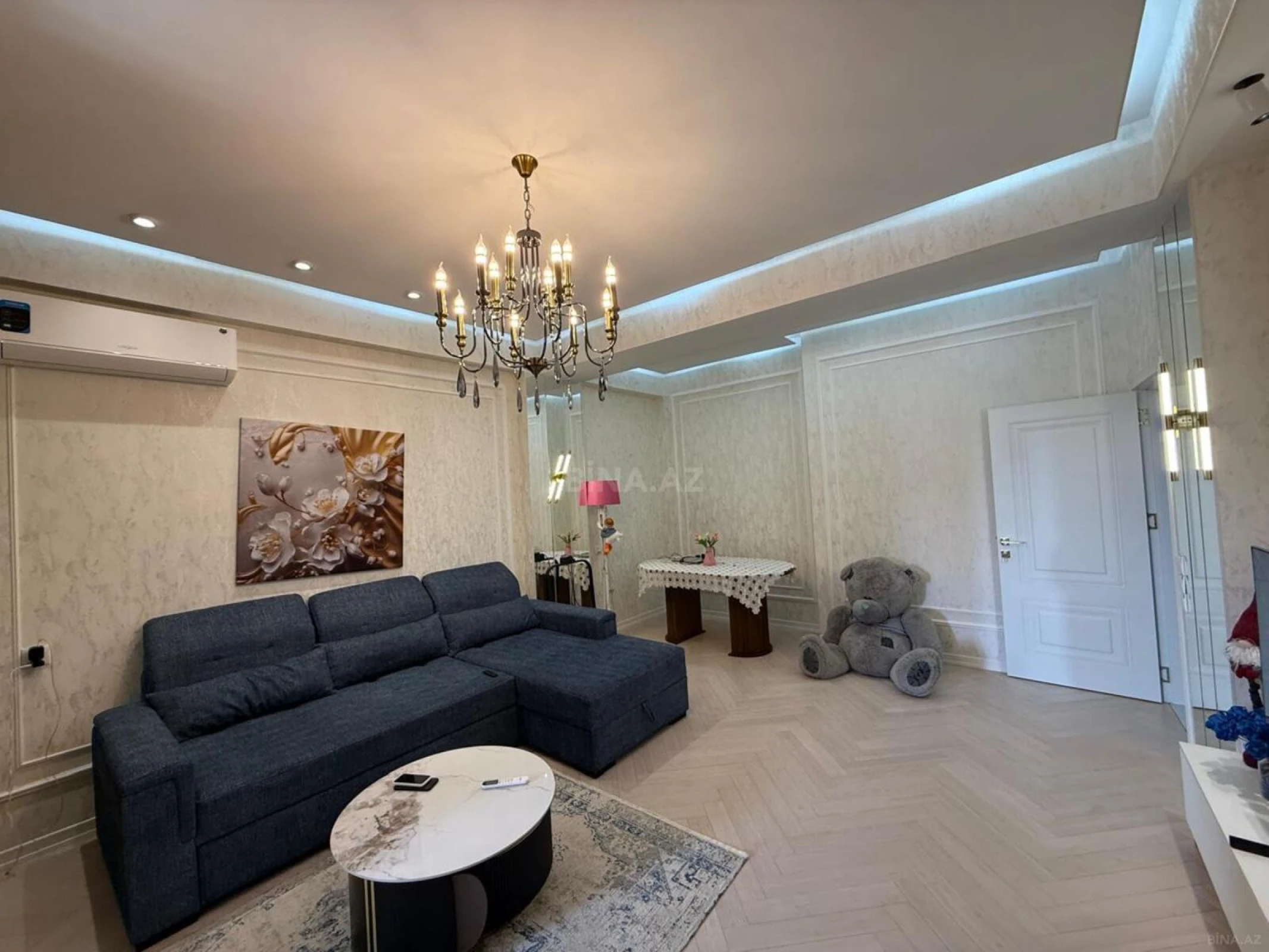 Satılır 3 otaqlı mənzil 106 m²