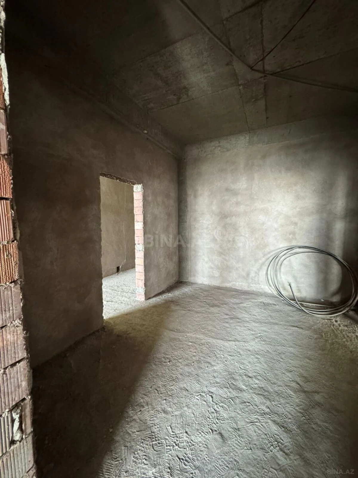 Satılır obyekt 136 m²