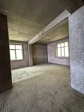 Satılır obyekt 136 m²