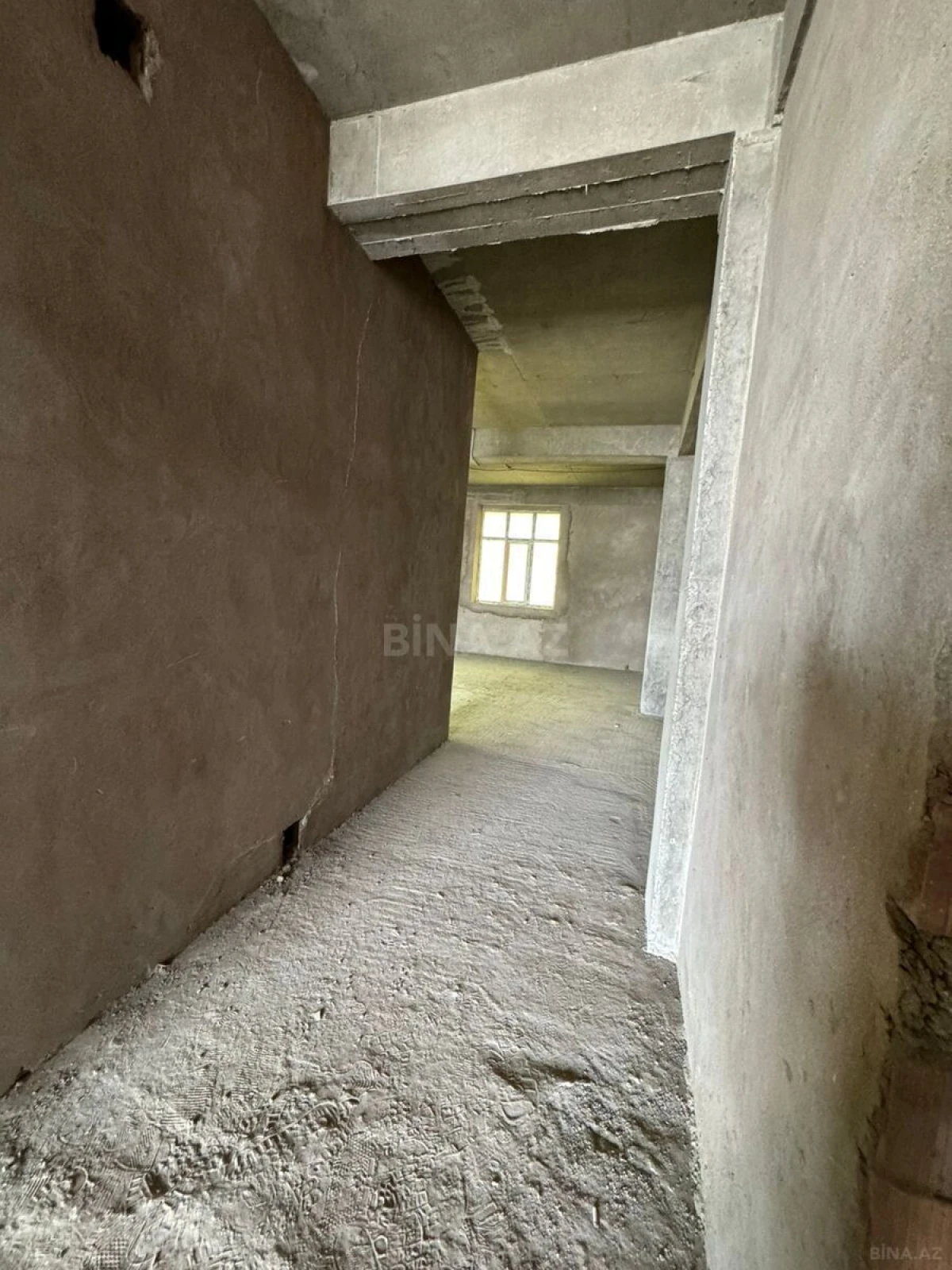 Satılır obyekt 136 m²