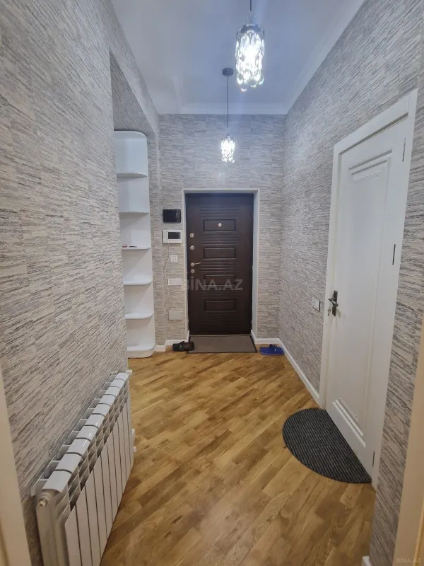 Kirayə verilir 2 otaqlı mənzil 70 m²