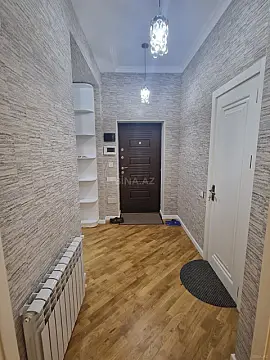 Kirayə verilir 2 otaqlı mənzil 70 m²