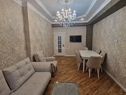 Kirayə verilir 2 otaqlı mənzil 70 m²