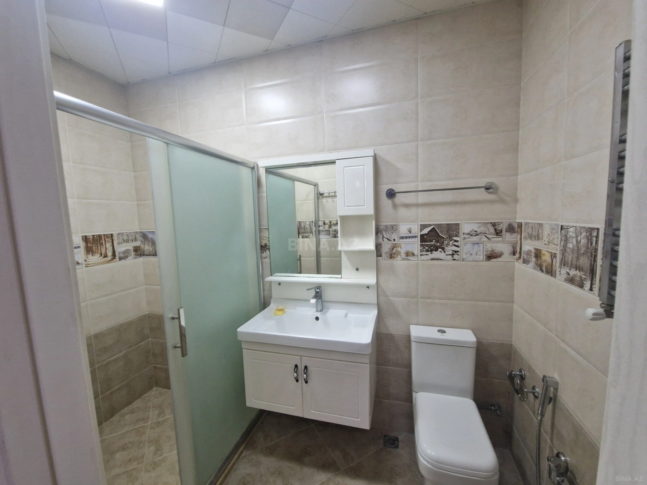 Kirayə verilir 2 otaqlı mənzil 70 m²
