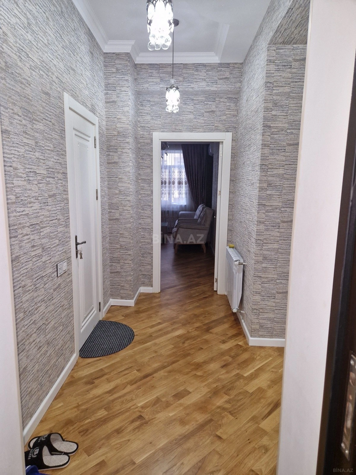 Kirayə verilir 2 otaqlı mənzil 70 m²