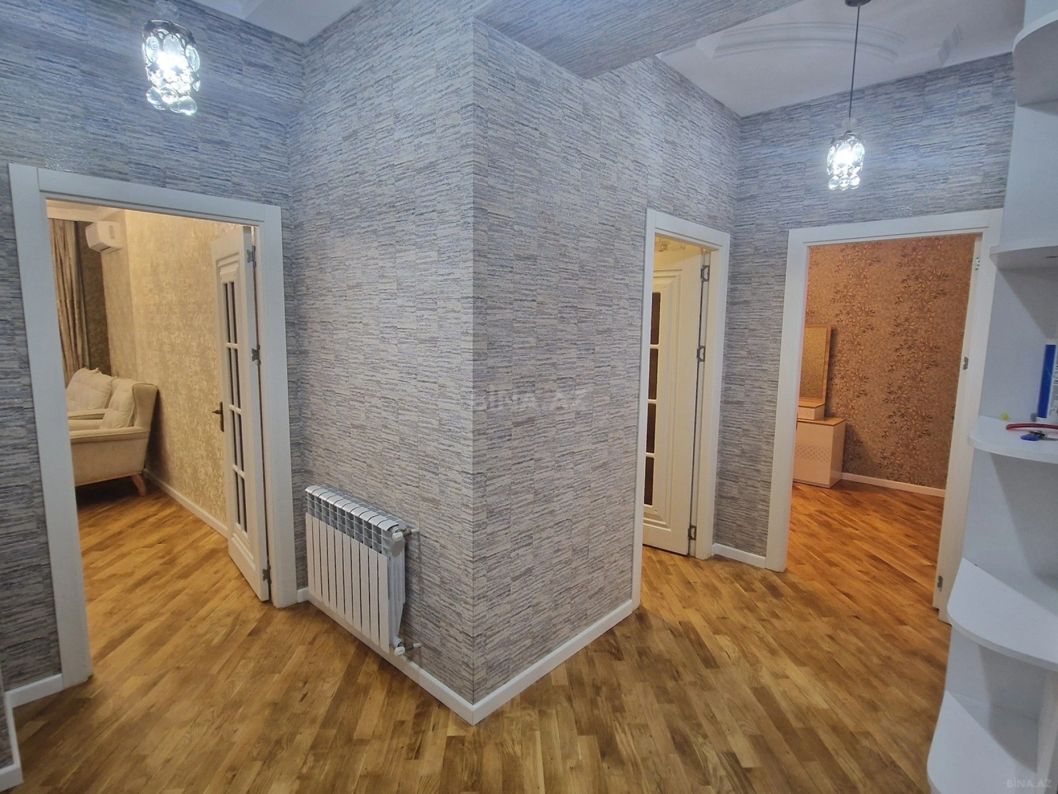 Kirayə verilir 2 otaqlı mənzil 70 m²