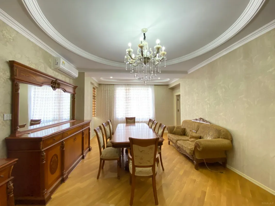 Kirayə verilir 4 otaqlı mənzil 150 m²