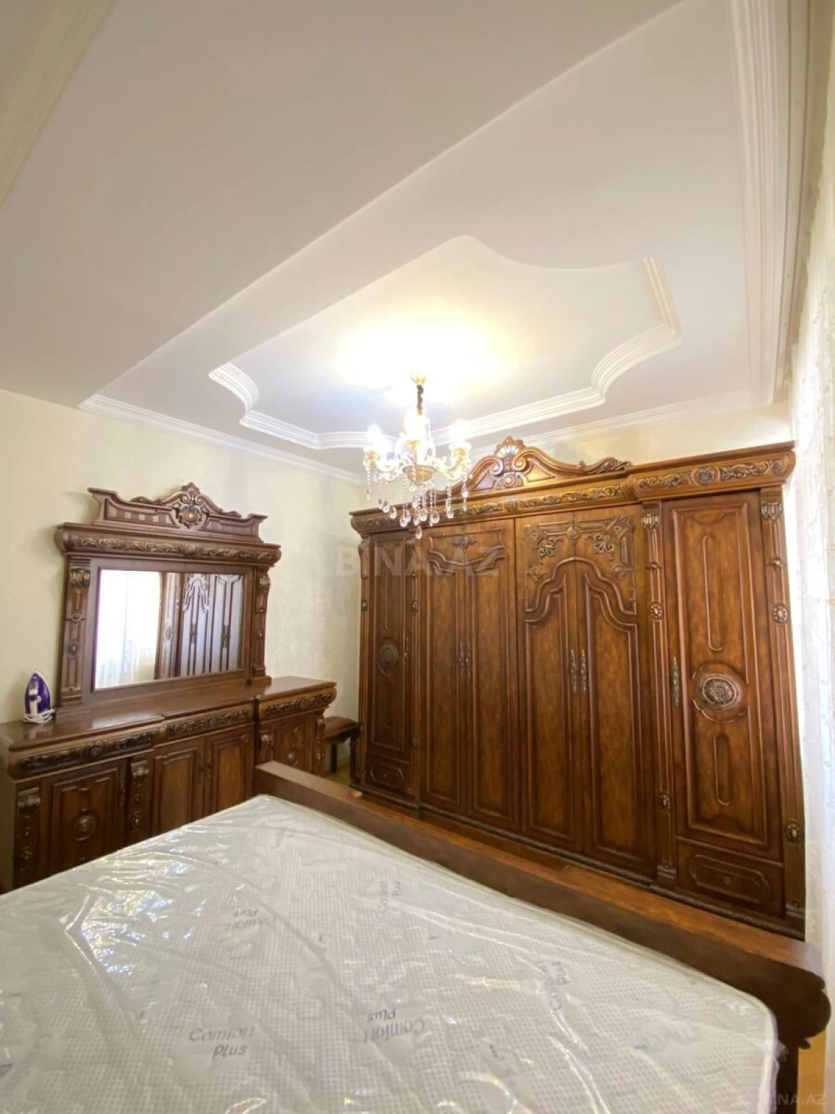 Kirayə verilir 4 otaqlı mənzil 150 m²
