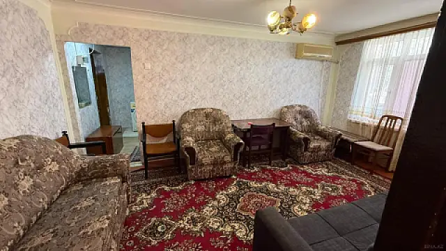 Kirayə verilir 2 otaqlı mənzil 42 m²