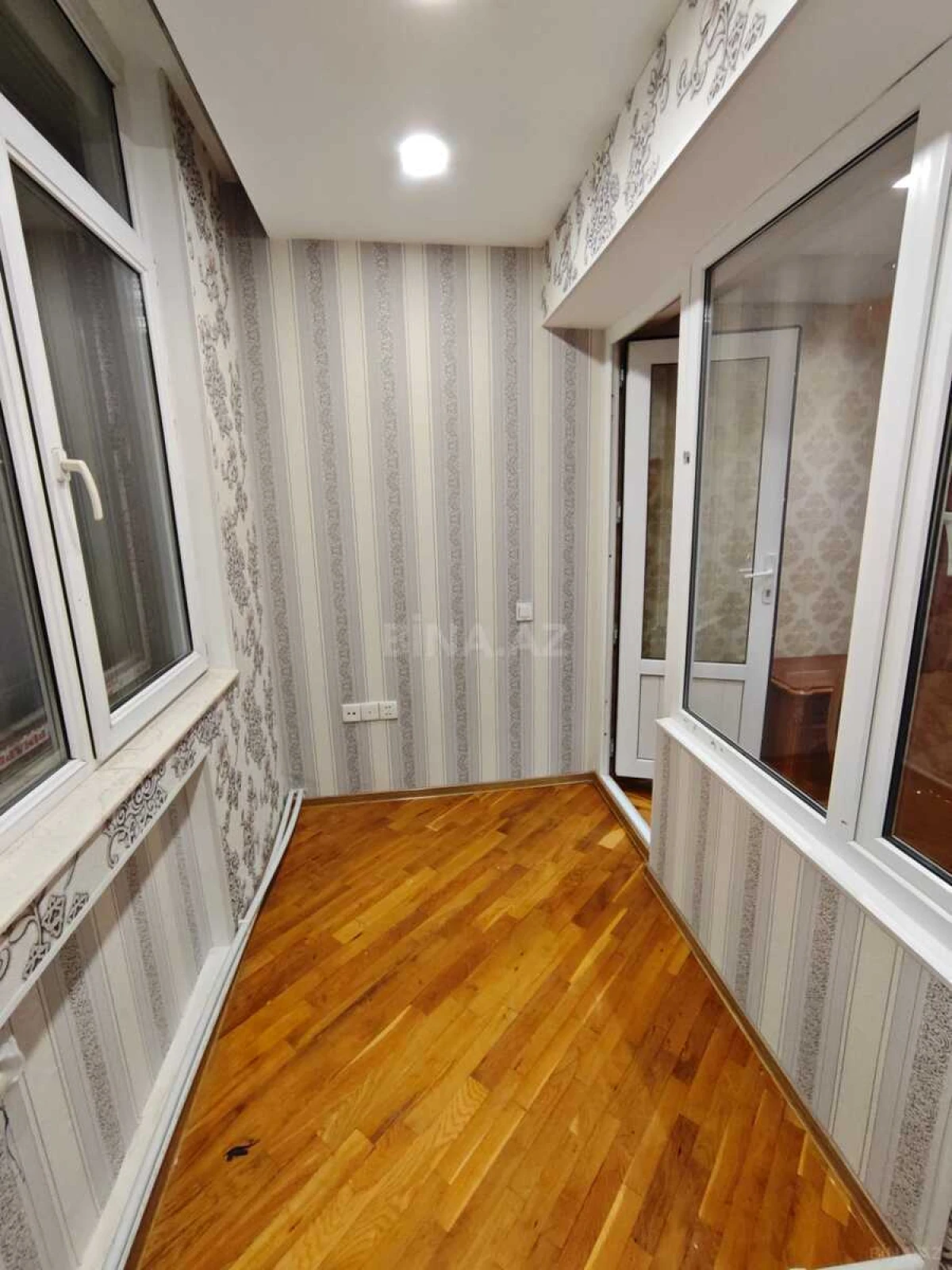 Kirayə verilir 3 otaqlı mənzil 95 m²