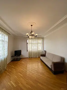 Kirayə verilir 3 otaqlı mənzil 120 m²