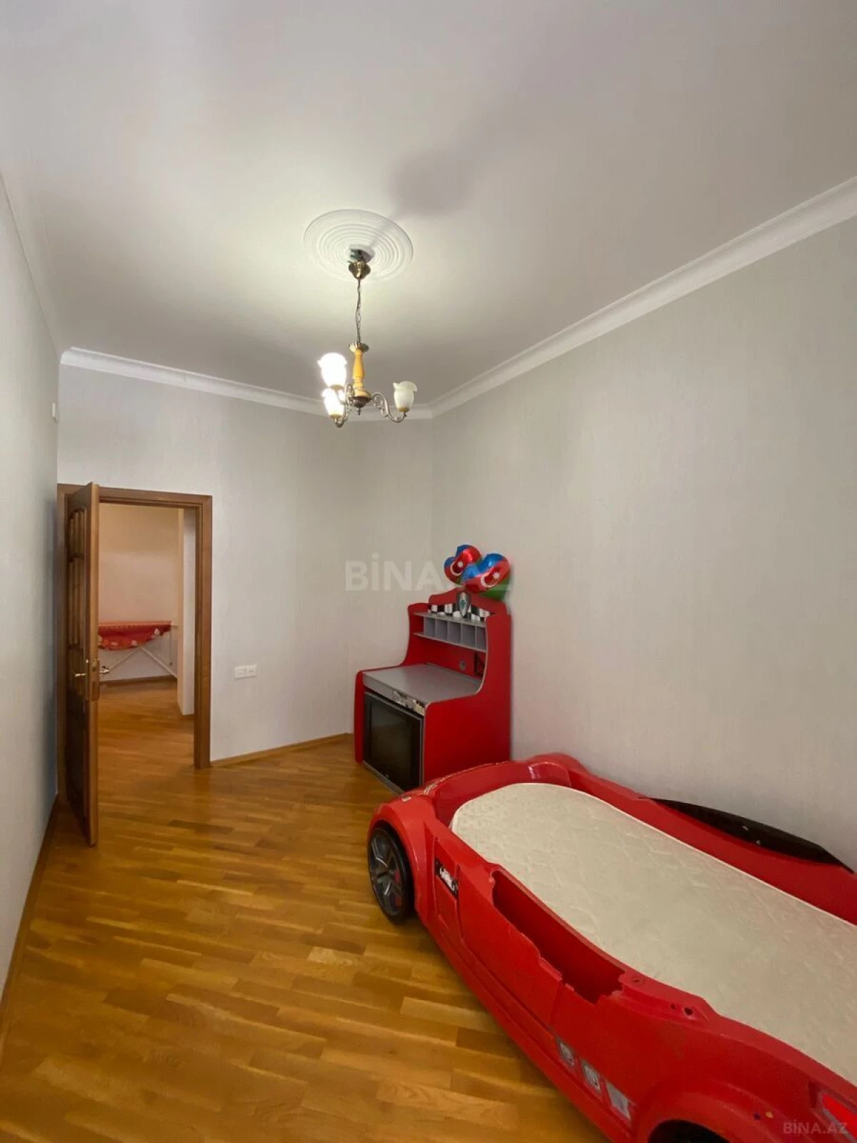 Kirayə verilir 3 otaqlı mənzil 120 m²