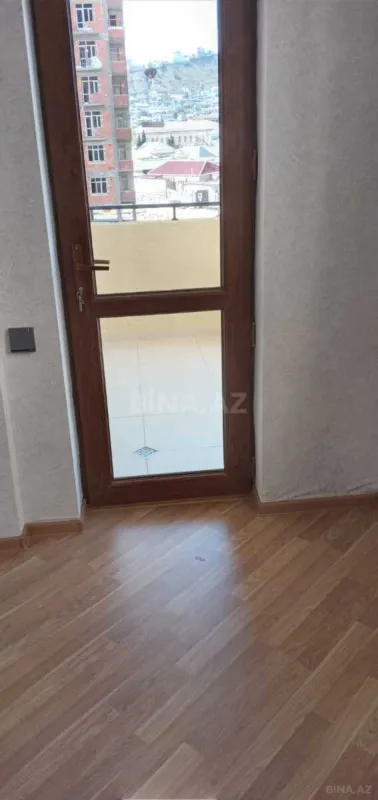 Satılır 3 otaqlı mənzil 120 m²