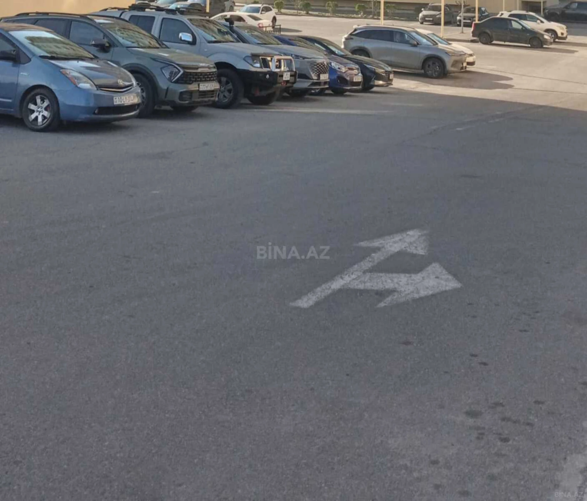 Satılır 3 otaqlı mənzil 120 m²