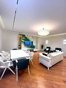 Satılır 4 otaqlı mənzil 160 m² — Bakı 4 otaq 160.00 m²