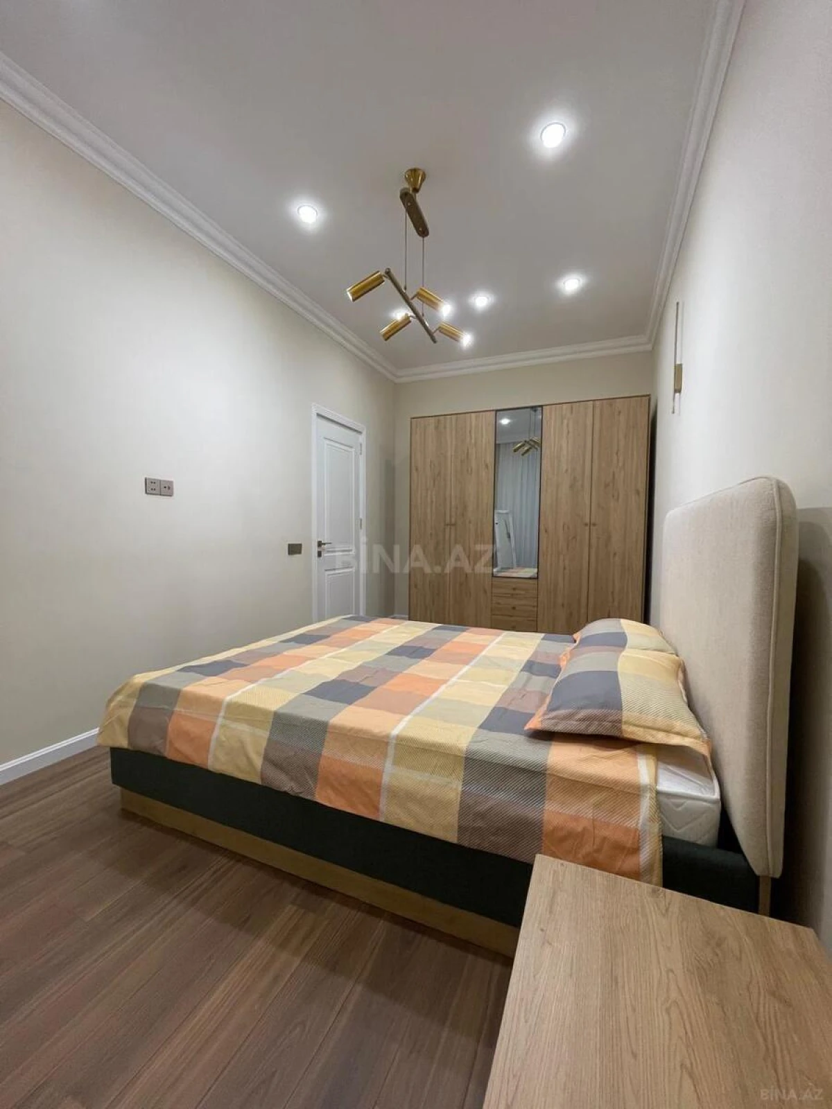 Satılır 2 otaqlı mənzil 60 m²