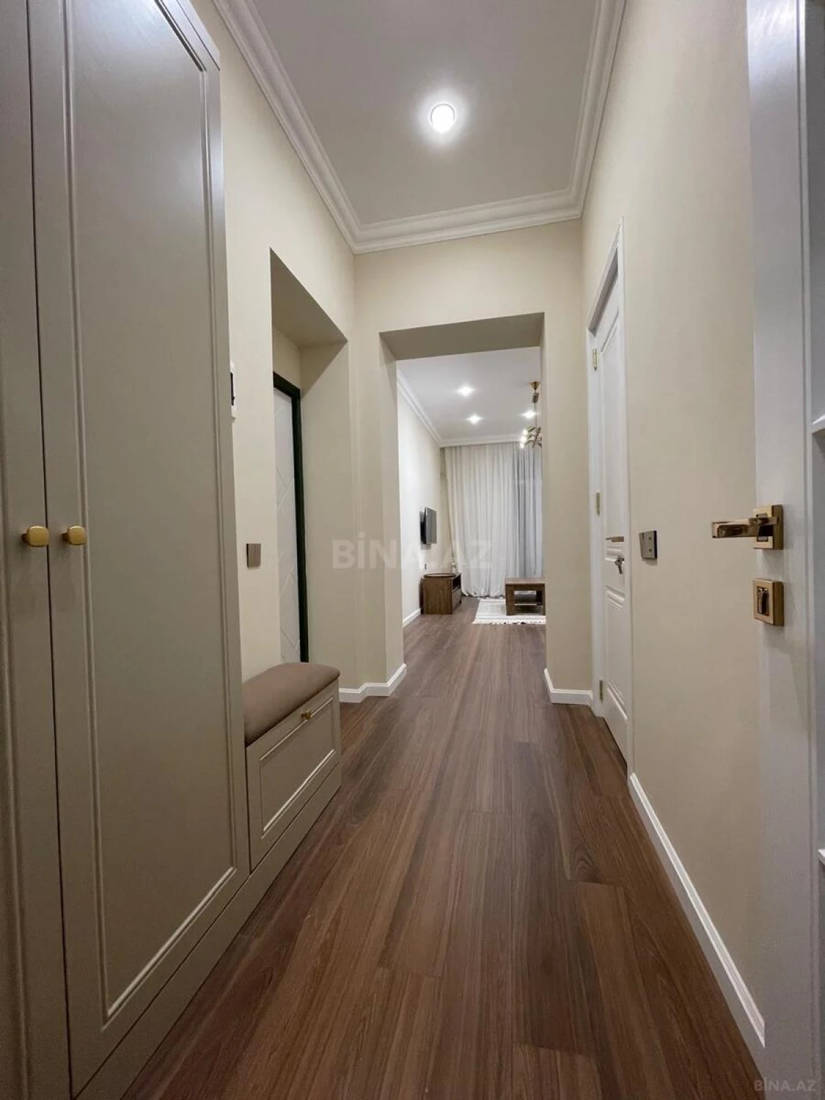 Satılır 2 otaqlı mənzil 60 m²