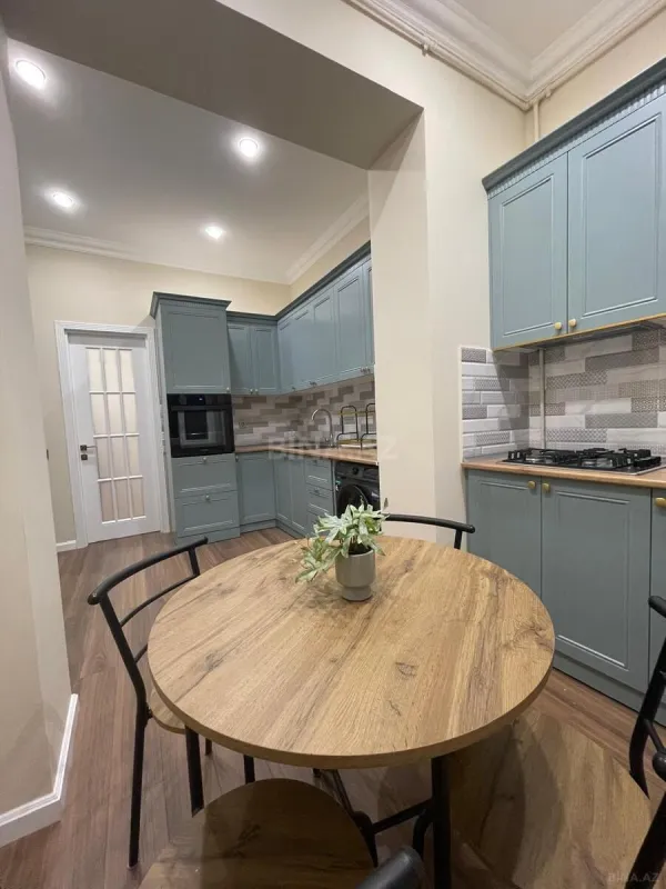 Satılır 2 otaqlı mənzil 60 m²