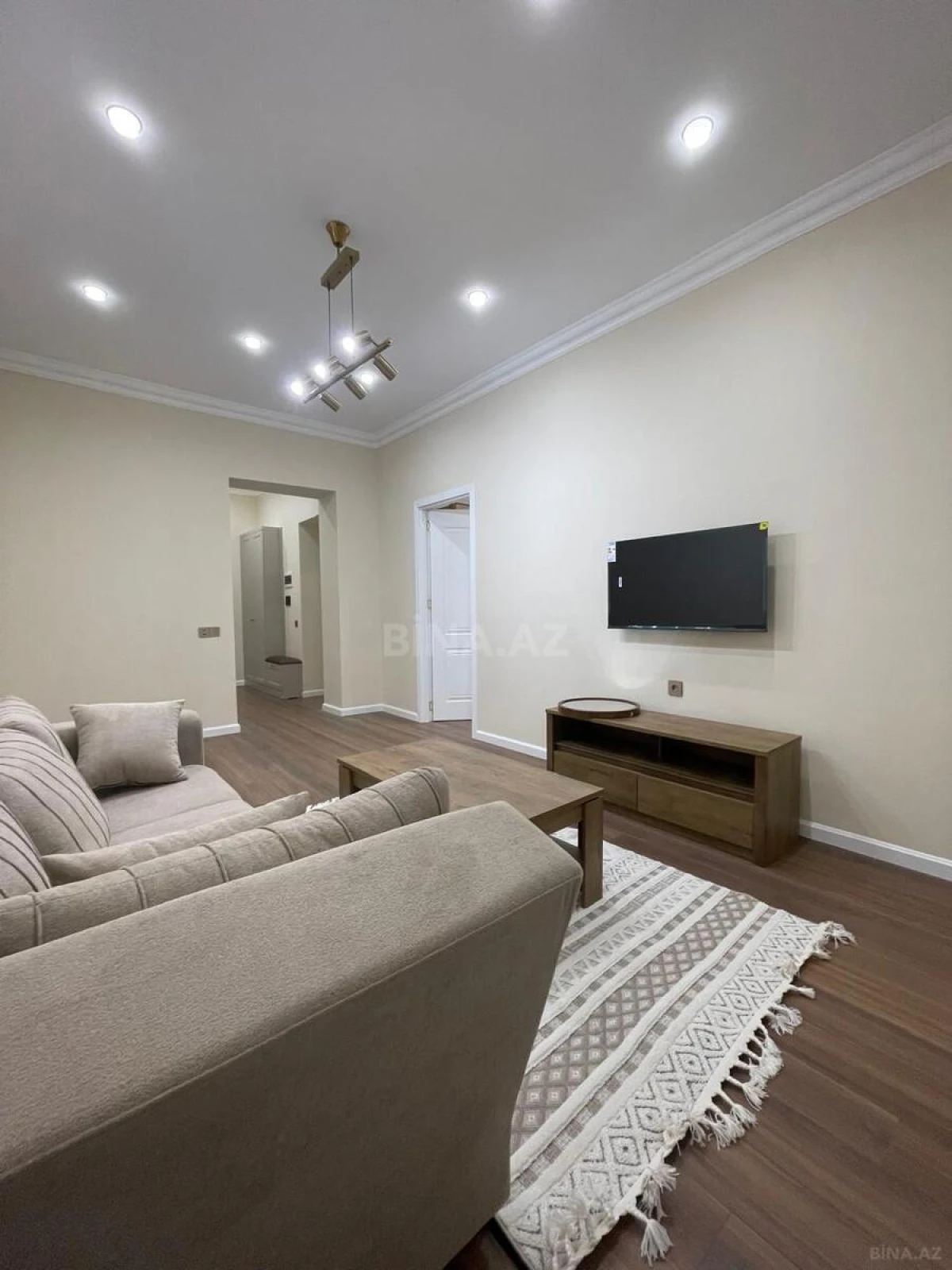 Satılır 2 otaqlı mənzil 60 m²