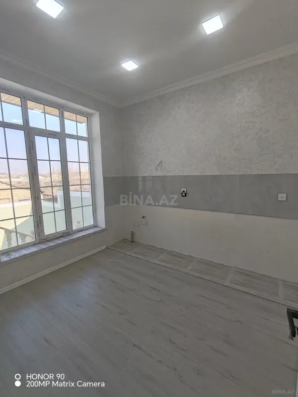 Satılır 4 otaqlı həyət evi 170 m²