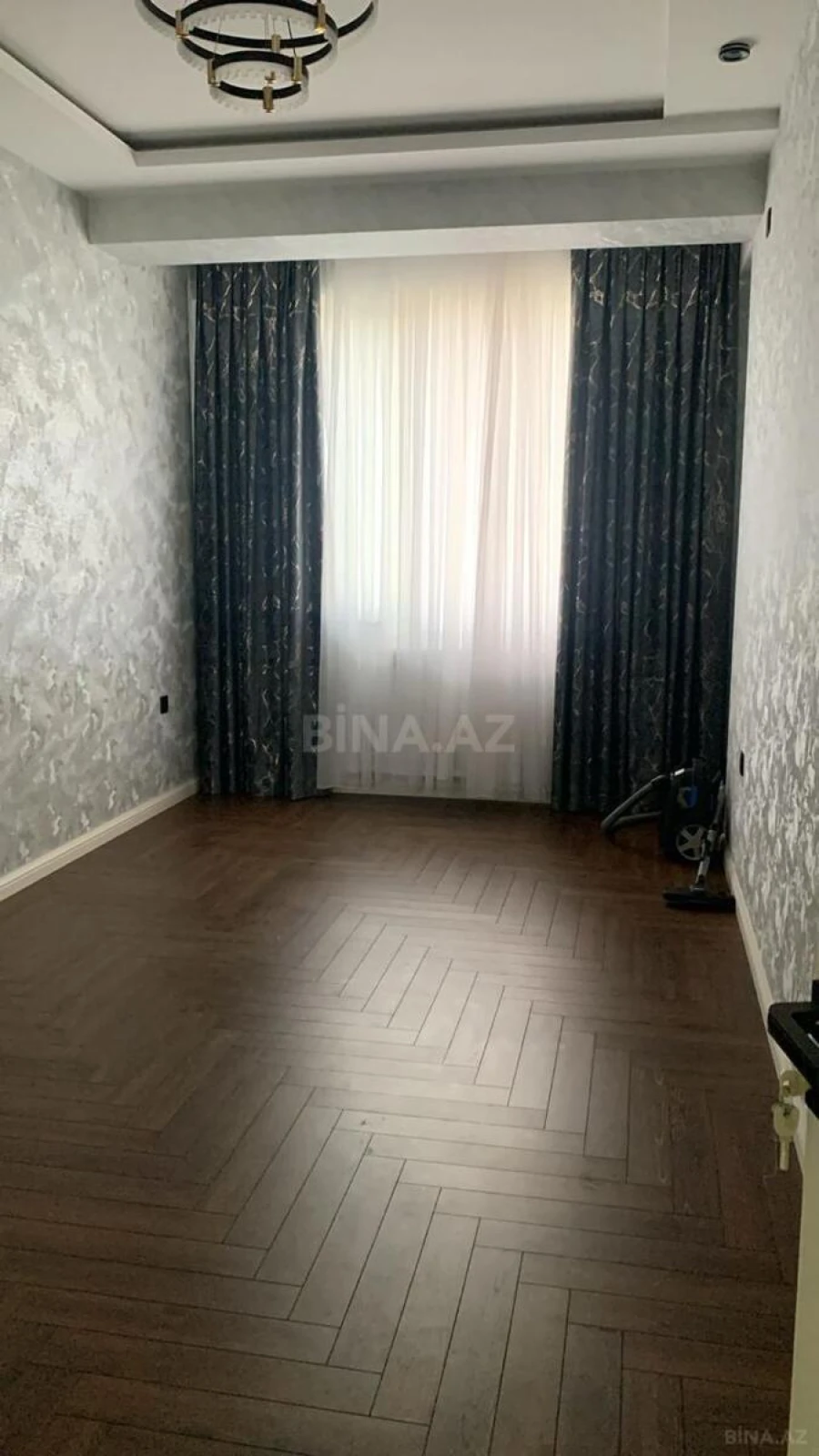Kirayə verilir 2 otaqlı mənzil 80 m²