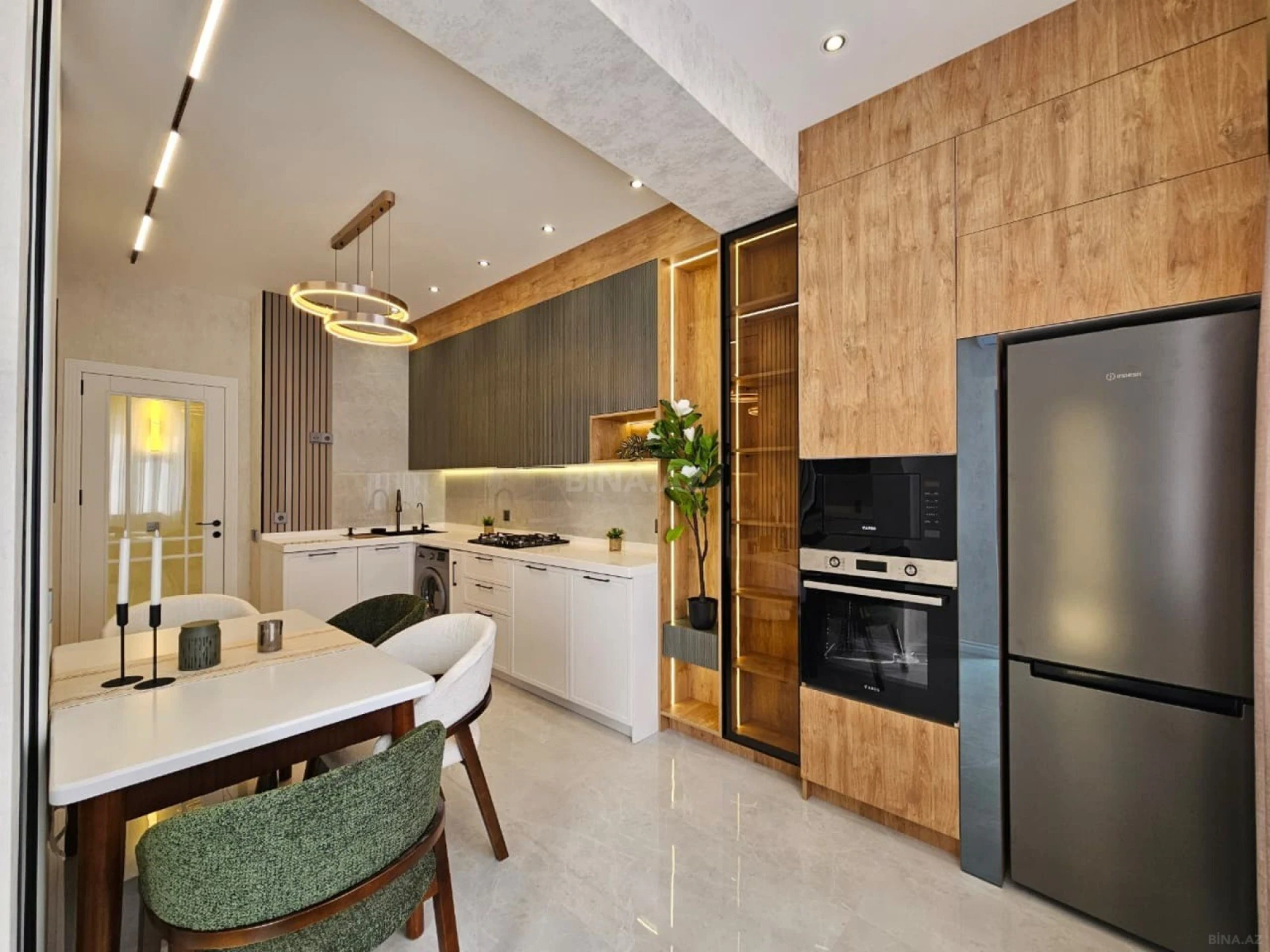 Satılır 3 otaqlı mənzil 117 m²