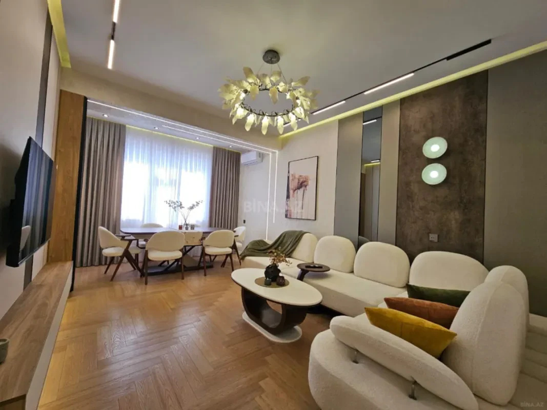 Satılır 3 otaqlı mənzil 117 m²