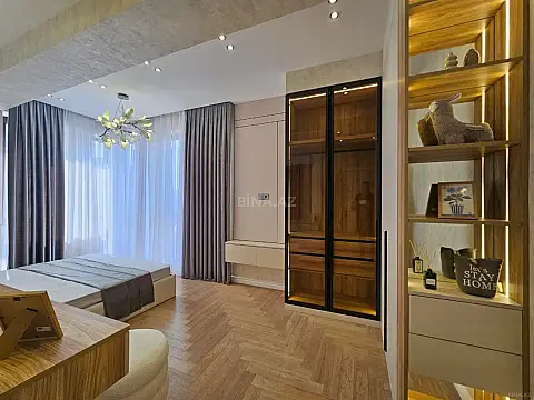 Satılır 3 otaqlı mənzil 117 m²