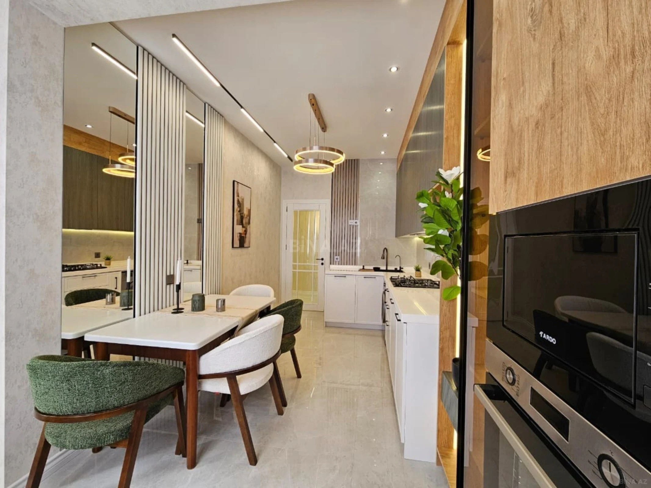 Satılır 3 otaqlı mənzil 117 m²