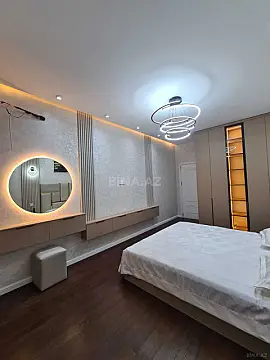Satılır 3 otaqlı mənzil 130 m²
