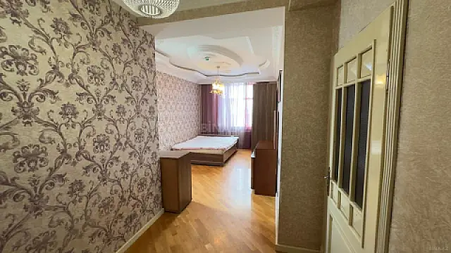 Kirayə verilir 3 otaqlı mənzil 90 m²