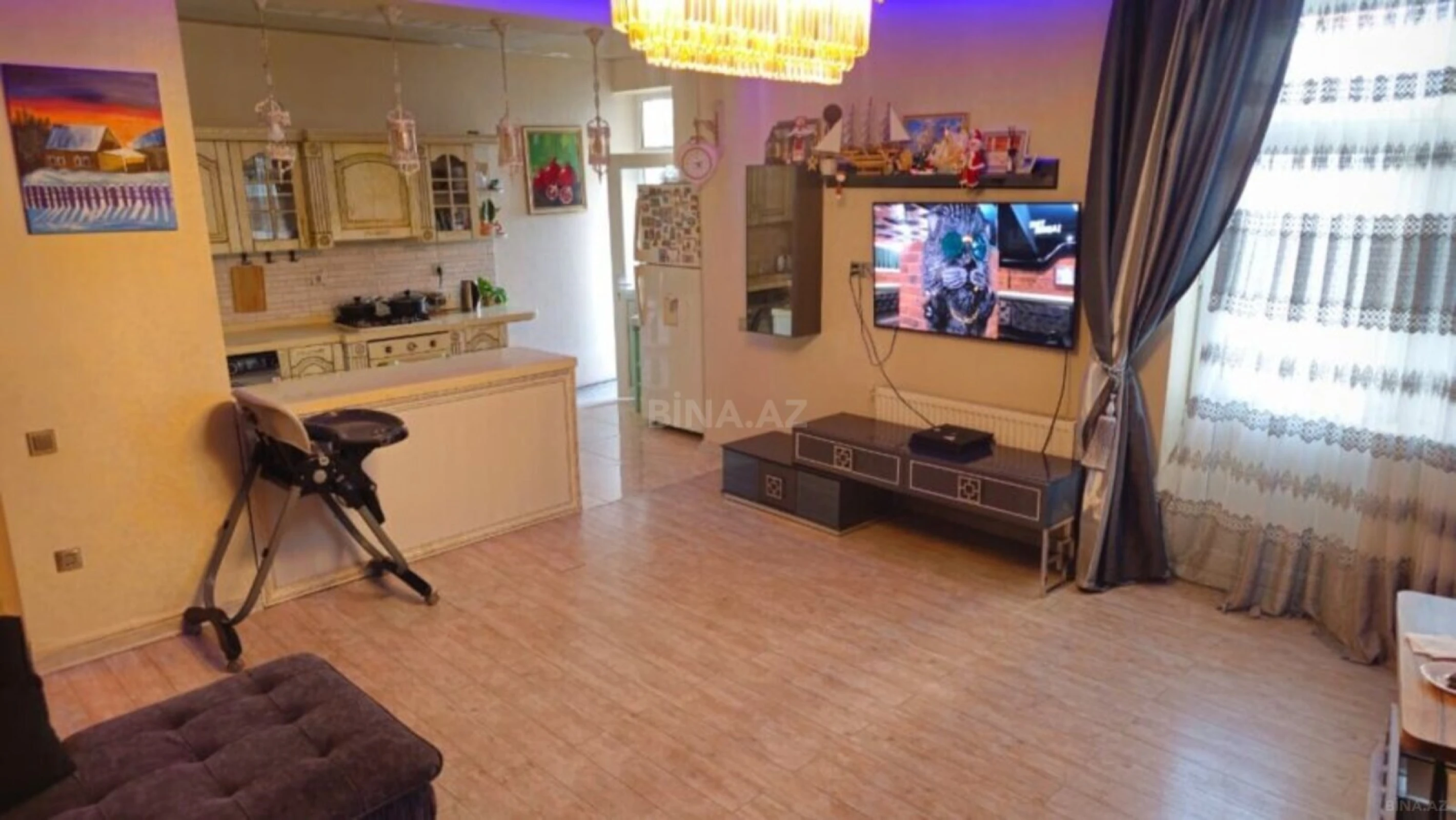 Satılır 3 otaqlı mənzil 130 m²