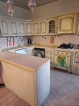 Satılır 3 otaqlı mənzil 130 m²