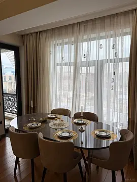 Kirayə verilir 3 otaqlı mənzil 130 m²