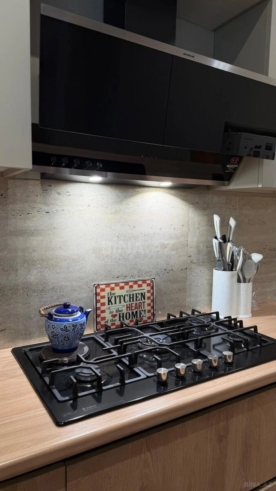 Kirayə verilir 3 otaqlı mənzil 130 m²