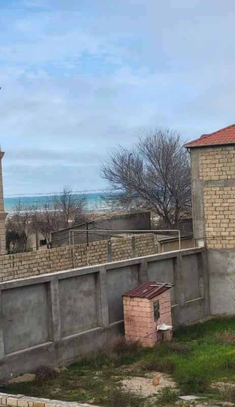 Satılır 7 otaqlı həyət evi 500 m²