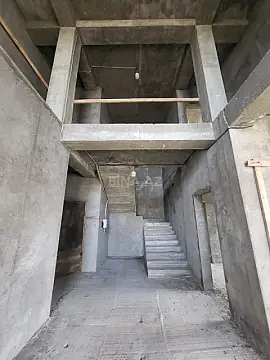 Satılır 7 otaqlı həyət evi 500 m²