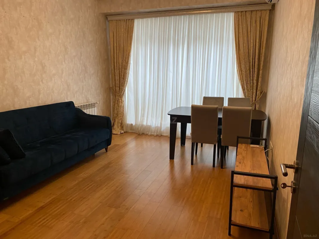 Kirayə verilir 2 otaqlı mənzil 55 m²