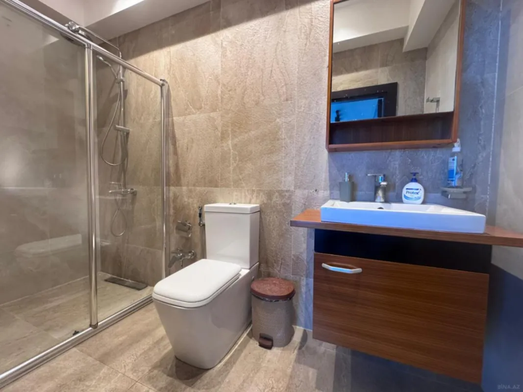 Kirayə verilir 6 otaqlı ofis 270 m²