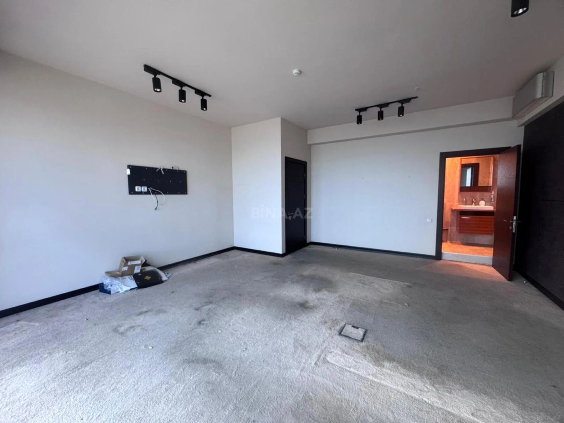 Kirayə verilir 6 otaqlı ofis 270 m²