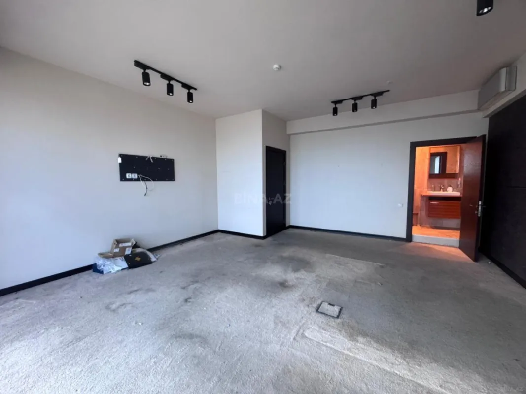 Kirayə verilir 6 otaqlı ofis 270 m²